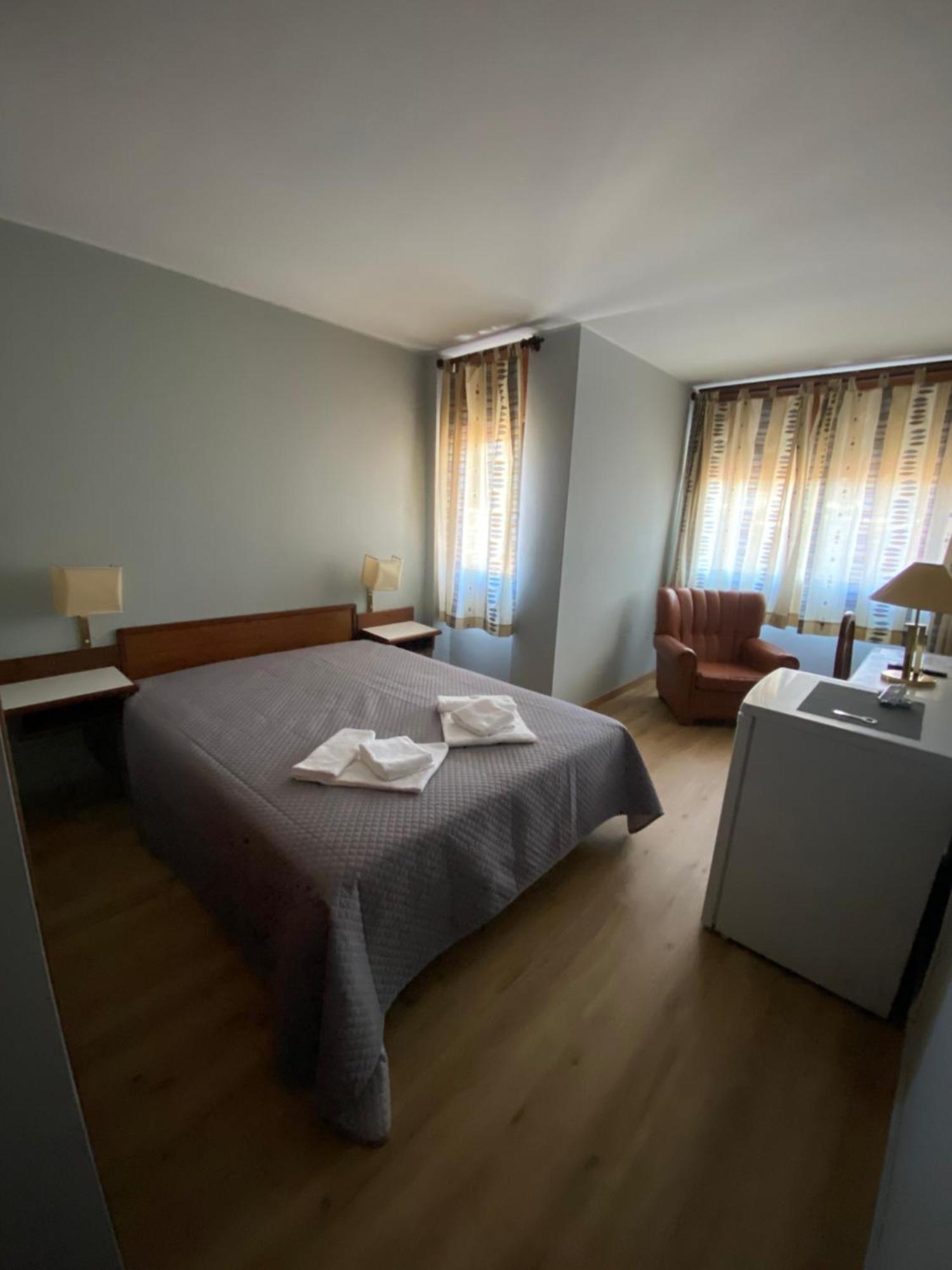 Sao Roque Hotel & Suites Браганса Экстерьер фото